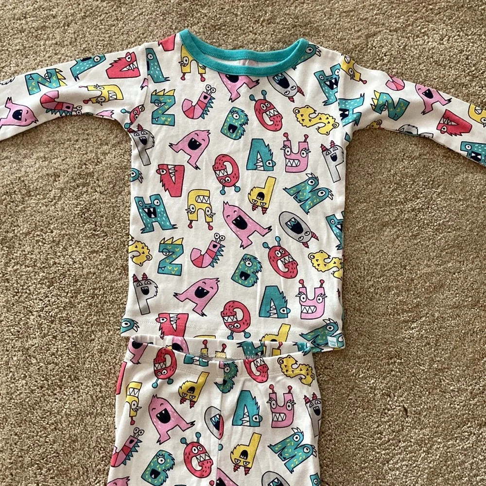 Girls pajamas baby Gap size 4 years toddler